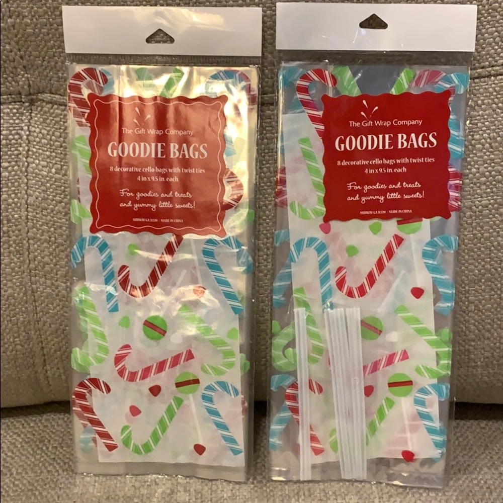 16 Cellophane Goodie Bags Fun Christmas Candy Canes